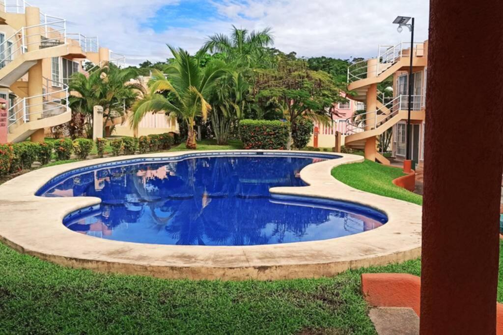 Ixtapa Al Mejor Precio, "Casa Las Conchas" 지와타네호 외부 사진