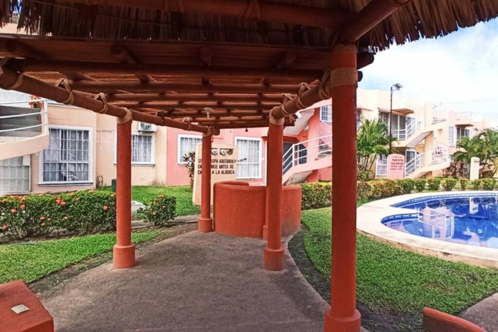 Ixtapa Al Mejor Precio, "Casa Las Conchas" 지와타네호 외부 사진